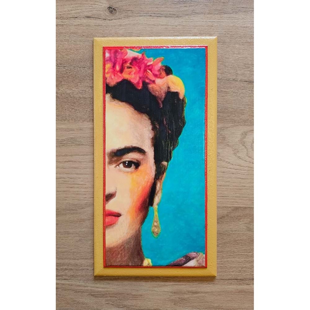 El Boyaması Dekoratif Ahşap Tablo – Kadın (13x28,5 cm)