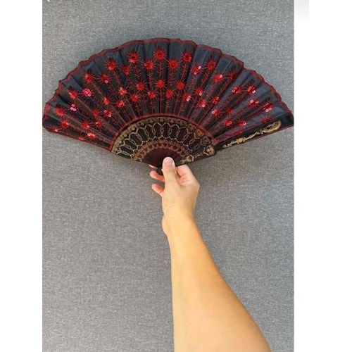 Siyah Renkli Pullu Yelpaze