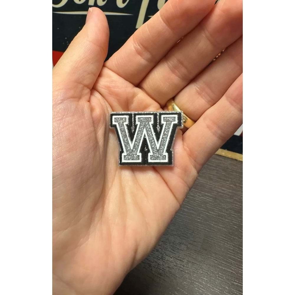 Terlik Süsü/Simli W Harfi